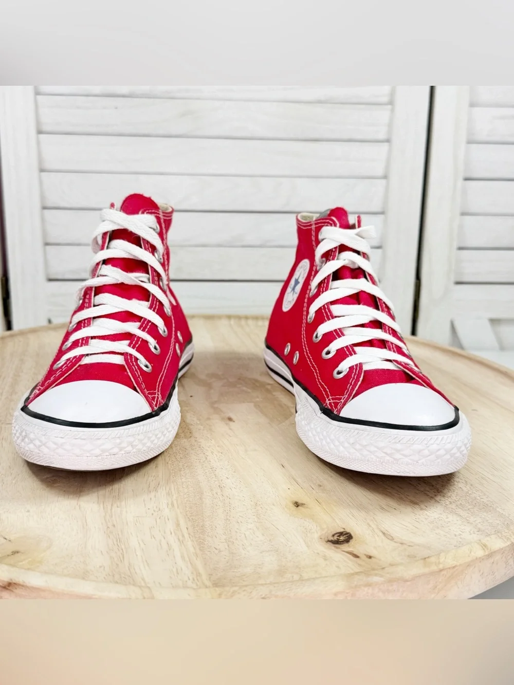 Converse Chuck Taylor Canvas High Top Sneakers Red White Youth Size 3 Big Kids